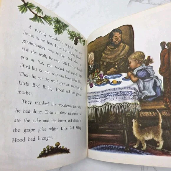 Vintage 1948 A Little Golden Book Little Red Riding Hood By Elizabeth Jones - Picture 5 of 10